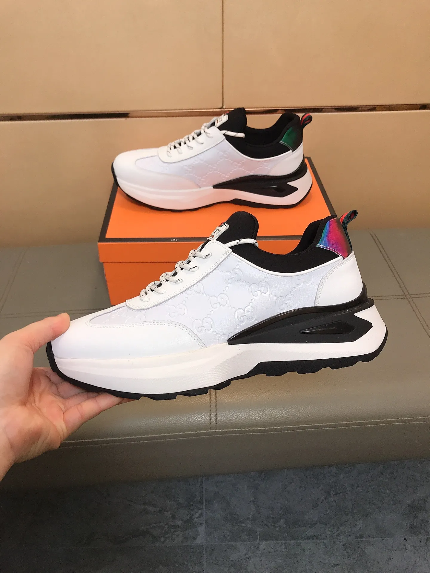 Factory price P442 💎👟👟[GUCCI] The latest trendy men's casual shoes, the fabric is made of embossed cowhide imported from Italy, comfortable sheepskin lining + feet, the original outsole is wear-resistant and non-slip, high-level version, exquisite workmanship. Code number: 38-44
